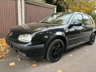 Gebraucht VW Golf IV 76 PS (55 kW) 2002 Schwarz Kleinwagen