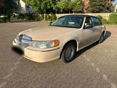 Gebraucht Lincoln Town Car 218 PS (160 kW) 1998 Beige Limousine