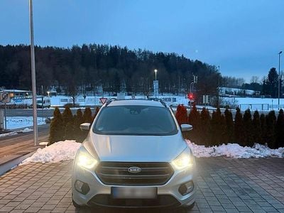 Usata Ford Kuga 182 CV (133 kW) 2019 Grigio SUV