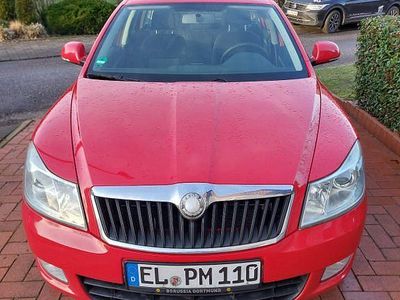 Rot Gebraucht 2009 Skoda Octavia Classic Kombi | 2.950 €