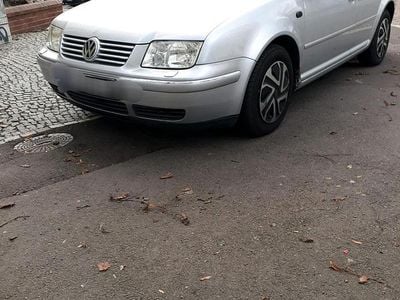 Gebraucht VW Bora 101 PS (74 kW) 2001 Silber Limousine