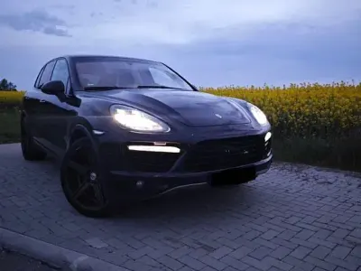 Gebraucht Porsche Cayenne Turbo 500 PS (367 kW) 2011 Schwarz SUV
