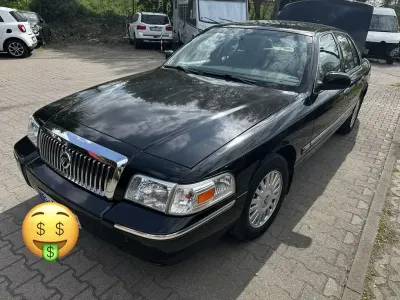 Gebraucht Ford V8 224 PS (164 kW) 2008 Dunkelblau (metallic) Limousine