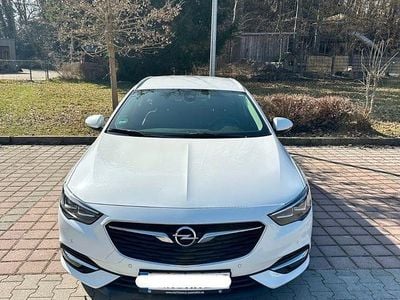Gebraucht Opel Insignia Edition 136 PS (100 kW) 2018 Weiß Kombi