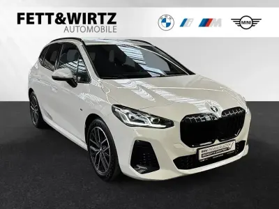Gebraucht BMW 220 Active Tourer M Sport 170 PS (125 kW) 2022 Weiß Van / Kleinbus