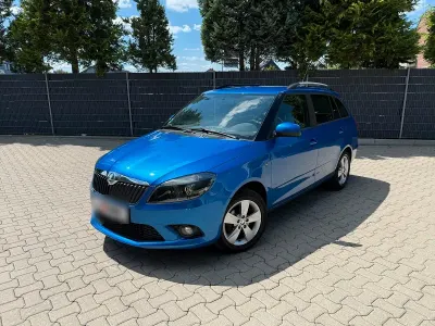 Gebraucht Skoda Fabia 86 PS (63 kW) 2014 Blau Kombi