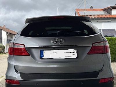 Hyundai Grand Santa Fe