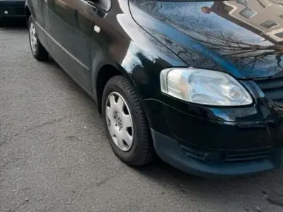 Brugt VW Fox 54 HK (39 kW) 2007 Sort Hatchback