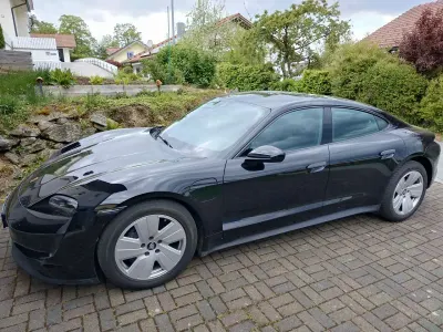 Brugt Porsche Taycan 239 kW (326 HK) 2024 Sort Sedan