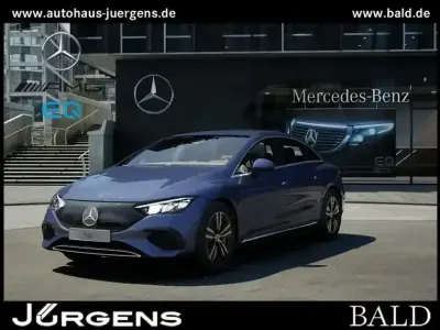 Gebraucht Mercedes EQE300 Electric Art 180 kW (245 PS) 2025 Blau metalliclack sodalithblau Limousine
