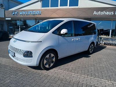 Gebraucht Hyundai Staria Prime 160 PS (117 kW) 2025 Weiß Van / Kleinbus