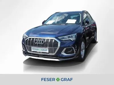 Gebraucht Audi Q3 Ambiente 150 PS (110 kW) 2025 Navarrablau metallic SUV