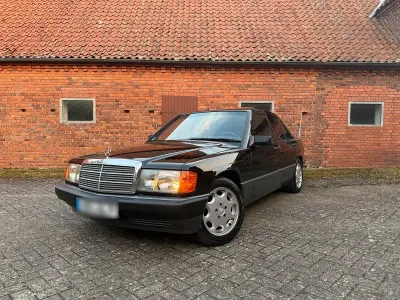 Gebraucht Mercedes 190 109 PS (80 kW) 1992 Schwarz Limousine