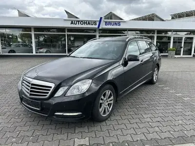 Używany Mercedes E220