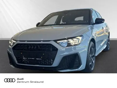 Neu Audi A1 Sportback S-Line 150 PS (110 kW) 2025 Pfeilgrau perleffekt mythossch Kleinwagen