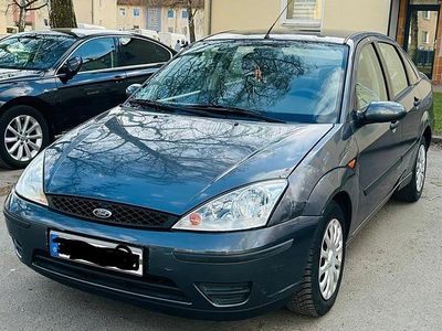 Gebraucht Ford Focus 104 PS (76 kW) 2004 Grün Limousine