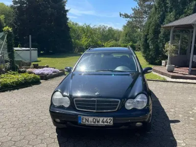 Gebraucht Mercedes C180 129 PS (94 kW) 2001 Schwarz Kombi