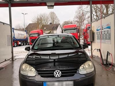 Usata VW Golf IV 75 CV (55 kW) 2004 Nero Utilitaria