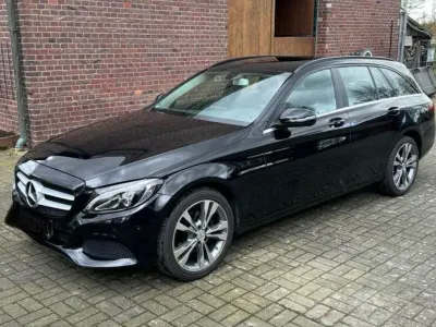 Gebraucht Mercedes C200 136 PS (100 kW) 2015 Schwarz Limousine