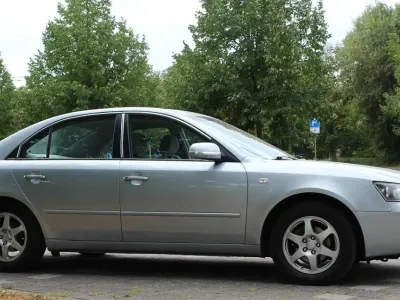 Gebraucht Hyundai Sonata GLS 162 PS (119 kW) 2006 Silbermet. Limousine