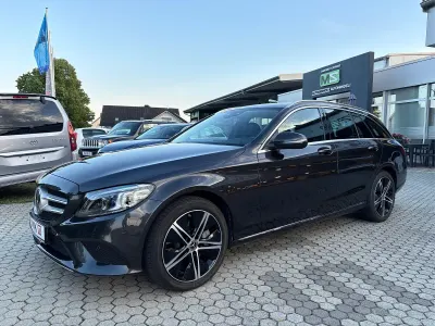 Gebraucht Mercedes C300e Avantgarde 211 PS (155 kW) 2020 Grafitgrau  metalliclack Kombi