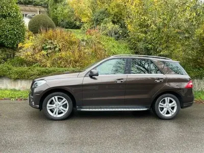 Gebraucht Mercedes ML350 258 PS (189 kW) 2012 Braun SUV
