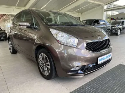 Gebraucht Kia Venga DREAM-TEAM Edition 125 PS (91 kW) 2017 Sandbeige (metallic) Kleinwagen