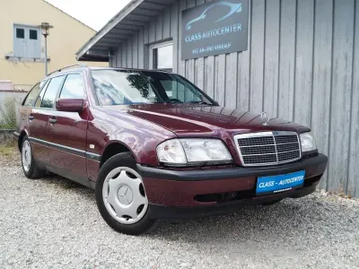 Gebraucht Mercedes C220 95 PS (69 kW) 1997 Rot Limousine