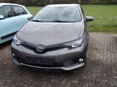 Toyota Auris Hybrid