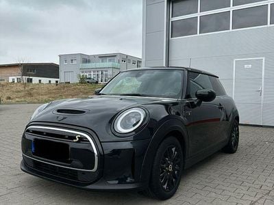 Second-hand Mini Cooper SE 135 kW (184 CP) 2022 Negru Hatchback