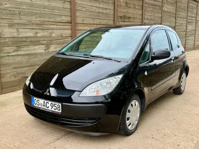 Gebraucht Mitsubishi Colt Inform 75 PS (55 kW) 2006 Schwarz Limousine