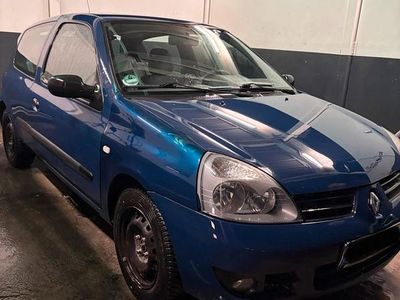 Gebraucht Renault Clio II 58 PS (42 kW) 2008 Blau Kleinwagen