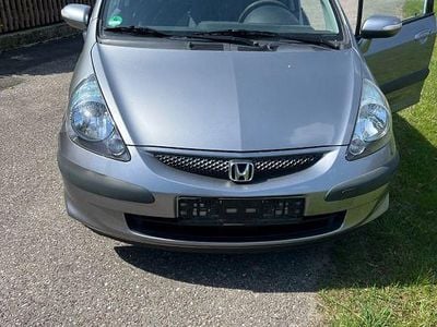 Second-hand Honda Jazz LS 83 CP (61 kW) 2005 Gri Hatchback