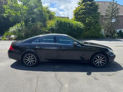 Gebraucht Mercedes CLS320 224 PS (164 kW) 2009 Schwarz Coupé
