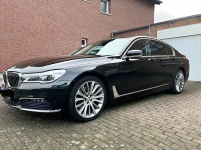 Gebraucht BMW 730 Sport Line 265 PS (194 kW) 2017 Schwarz Limousine