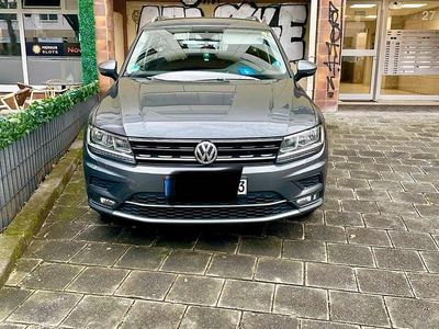 Gebraucht VW Tiguan 190 PS (139 kW) 2019 Grau SUV