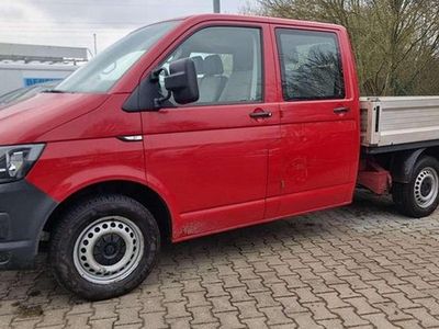 Gebraucht VW Transporter 84 PS (61 kW) 2019 Kirschrot Van