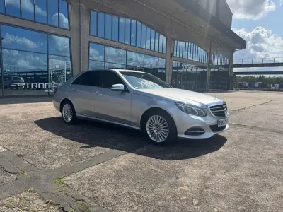 Gebraucht Mercedes E220 Elegance 170 PS (125 kW) 2014 Silber Limousine