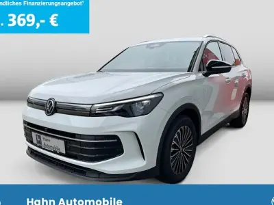 Gebraucht VW Tiguan Goal 150 PS (110 kW) 2025 Weiß SUV