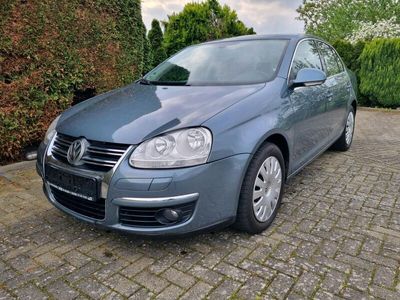 gebraucht VW Jetta 2.0 Benzin/Klima/Navi/