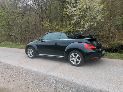 Gebraucht VW Beetle Cabriolet Allstar 105 PS (77 kW) 2016 Schwarz Cabrio