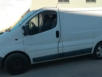 Usata Opel Vivaro 114 CV (83 kW) 2013 Bianco Monovolume