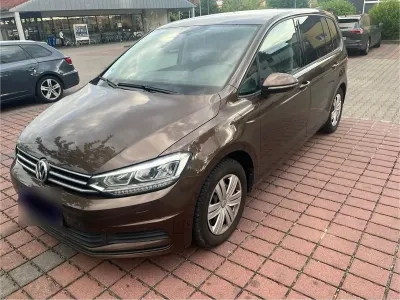 Gebraucht VW Touran 110 PS (80 kW) 2016 Braun Van / Kleinbus