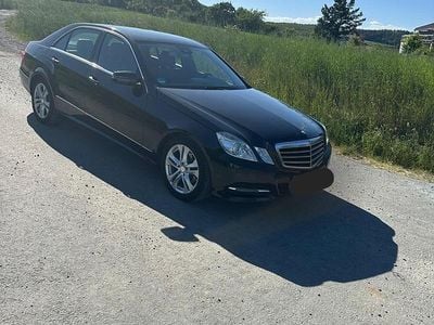 Schwarz Gebraucht 2012 Mercedes E200 Avantgarde Limousine | 5.850 € (Fairer Preis)
