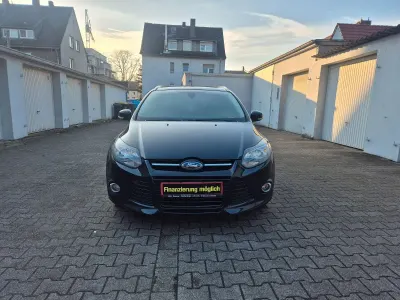 Używany Ford Focus Titanium 140 KM (102 kW) 2013 Czarny Kombi