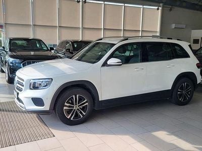 Mercedes GLB200