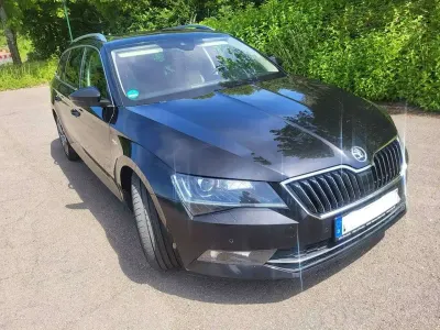 Gebraucht Skoda Superb 190 PS (139 kW) 2017 Schwarz Kombi