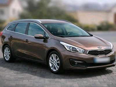 Gebraucht Kia Ceed Sport 135 PS (99 kW) 2015 Braun Kleinwagen