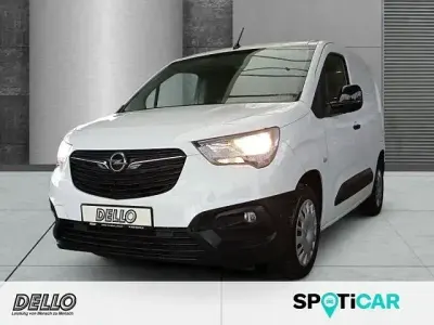 Begagnad Opel Combo Edition 102 HK (75 kW) 2022 Vit Minibuss