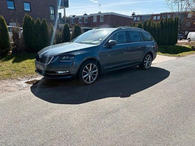 Gebraucht Skoda Octavia 150 PS (110 kW) 2019 Grau Kombi